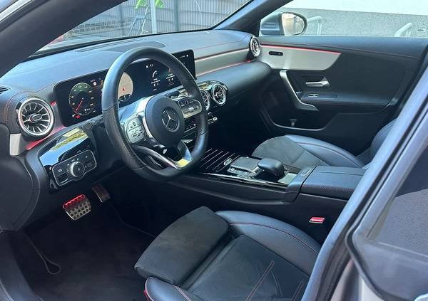 Mercedes-Benz CLA cena 199999 przebieg: 59492, rok produkcji 2022 z Iwonicz-Zdrój małe 301